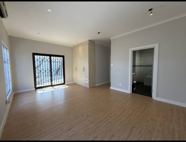 4 BEDROOM HOUSE FOR SALE IN PARKLANDS NORTH